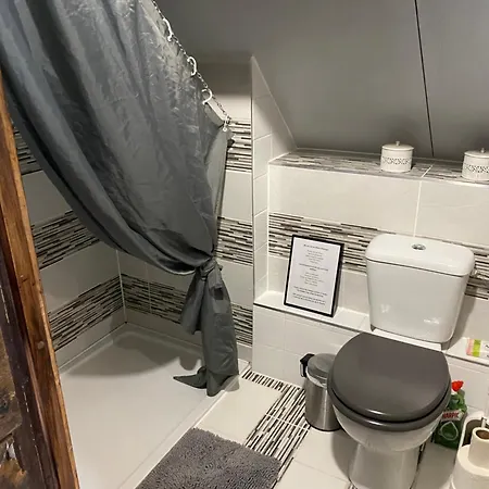 別荘 Spacious, Rustic Space For 2 Persons