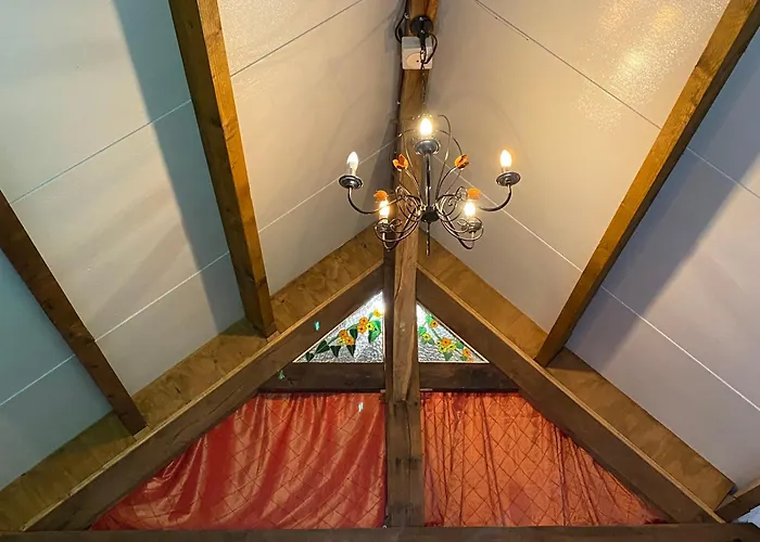 Spacious, Rustic Space For 2 Persons *