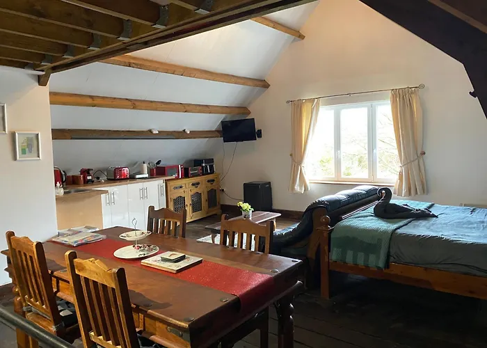 Vakantiehuis Spacious, Rustic Space For 2 Persons *