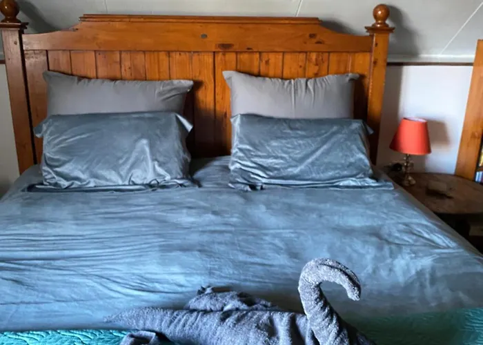 Vakantiehuis Spacious, Rustic Space For 2 Persons Saint-Cyr-du-Bailleul